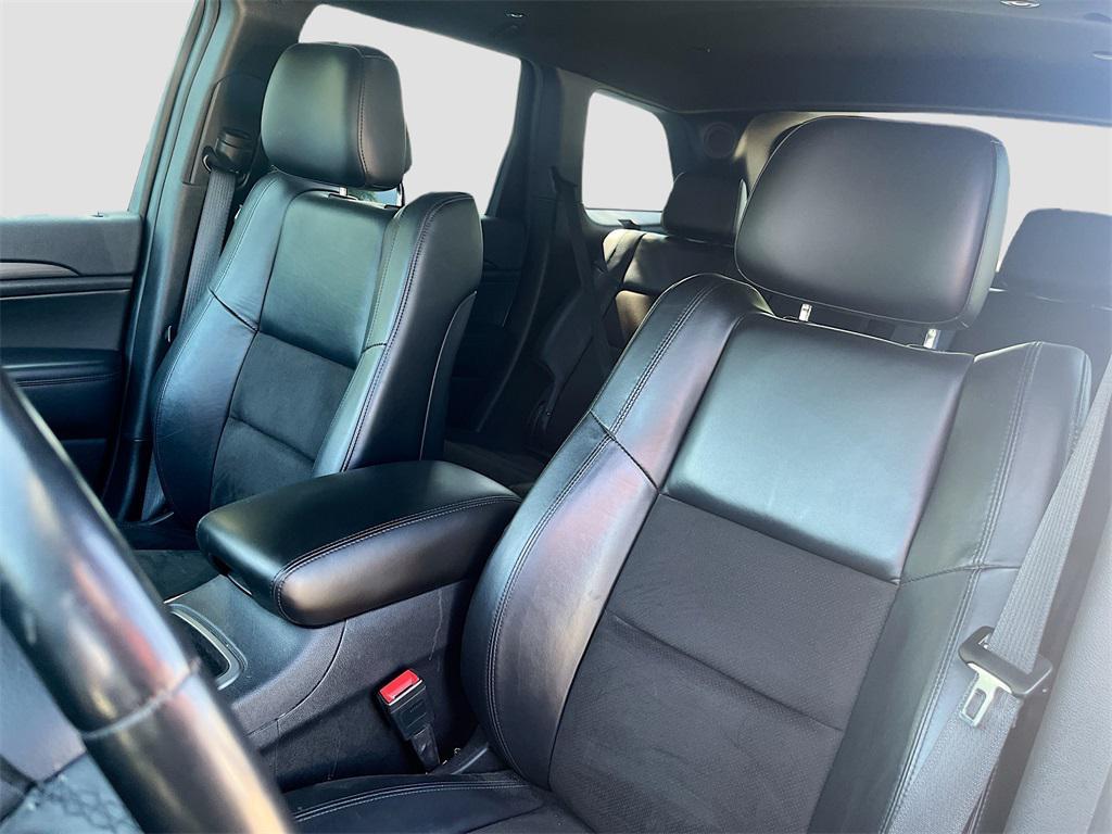 used 2021 Jeep Grand Cherokee car, priced at $20,700