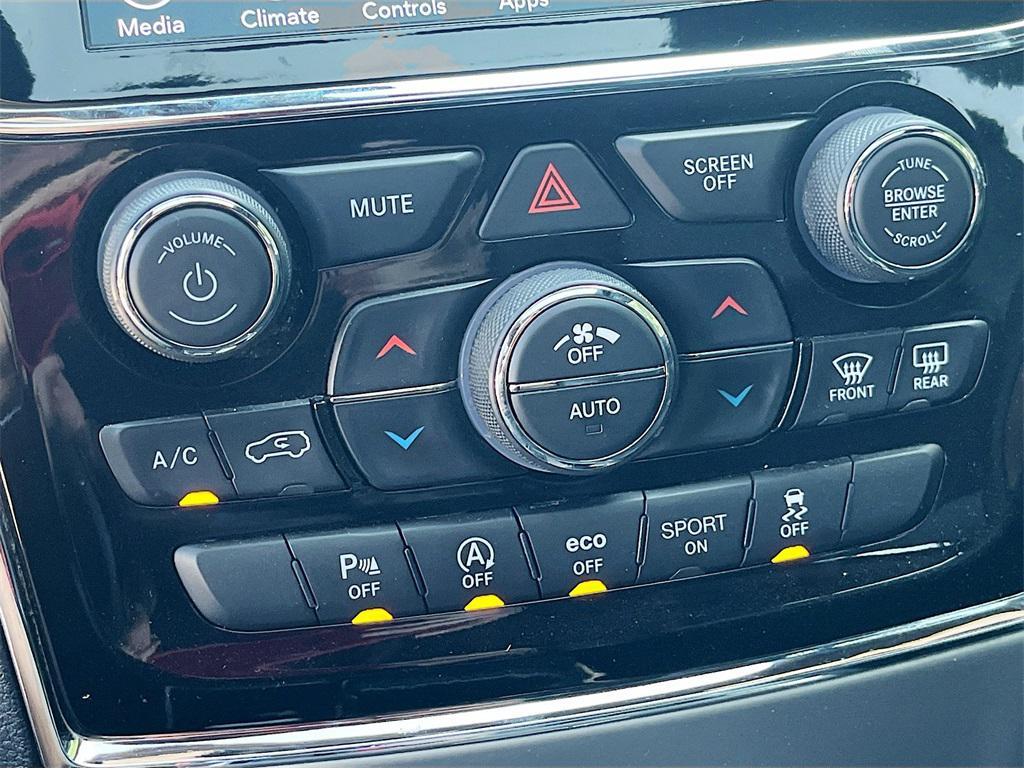 used 2021 Jeep Grand Cherokee car, priced at $20,700