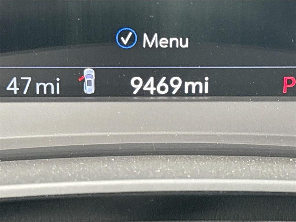 used 2024 Cadillac XT6 car, priced at $44,000