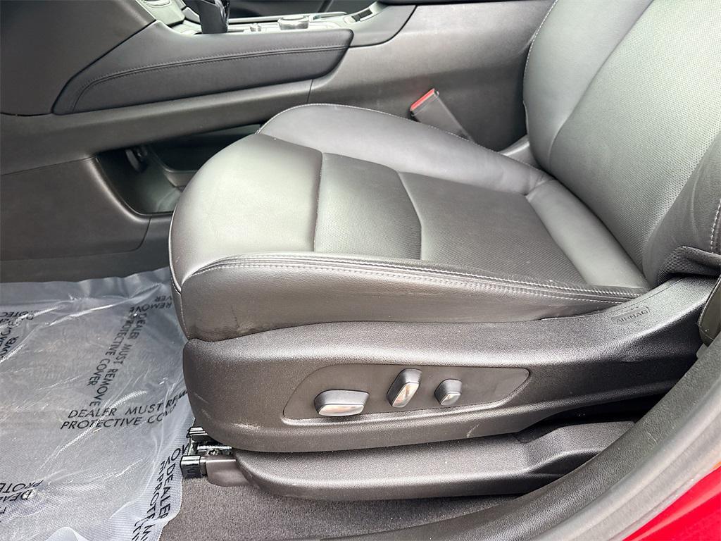 used 2024 Cadillac XT6 car, priced at $44,000