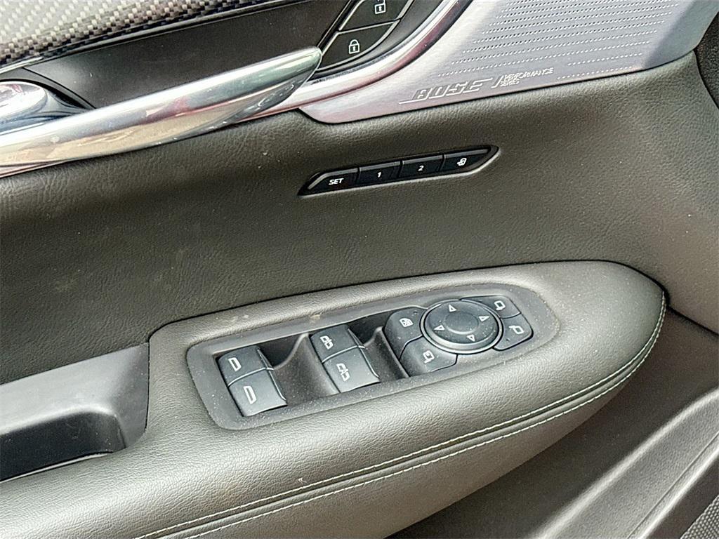 used 2024 Cadillac XT6 car, priced at $44,000