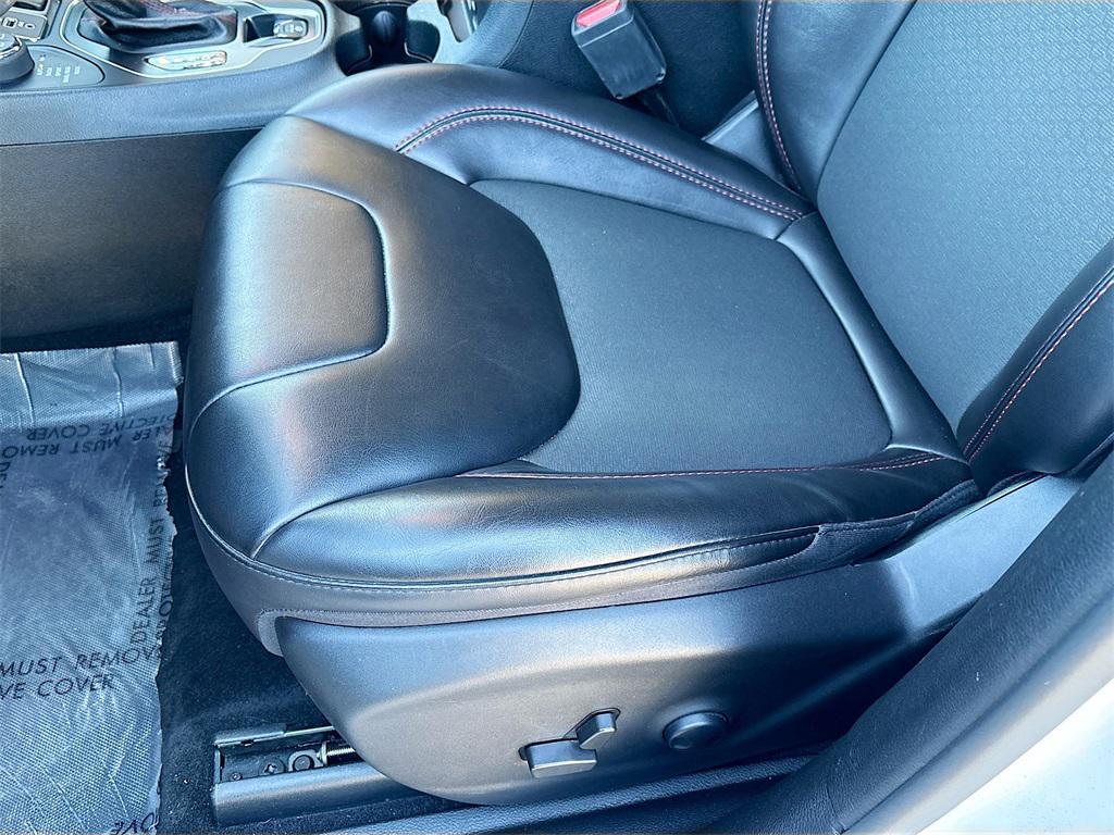 used 2022 Jeep Cherokee car, priced at $22,600