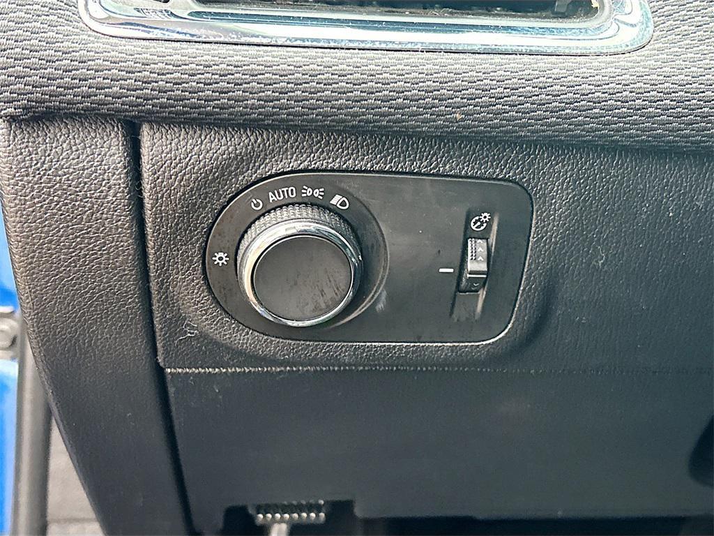 used 2017 Chevrolet Cruze car, priced at $10,400