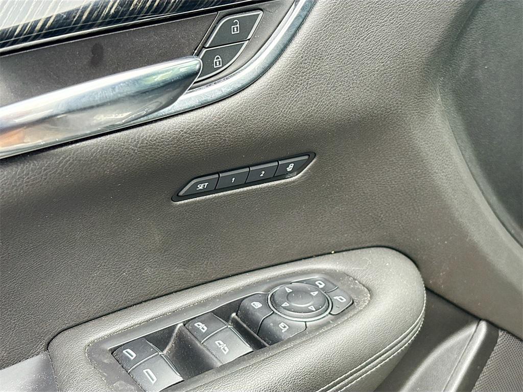 used 2021 Cadillac XT6 car, priced at $31,200