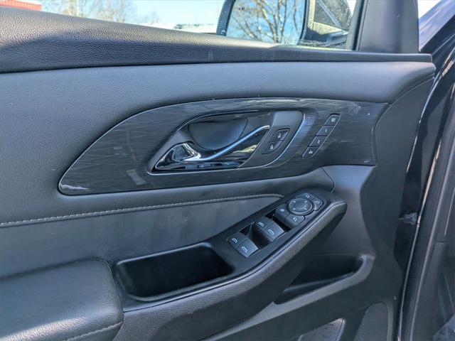 used 2023 Chevrolet Traverse car, priced at $34,100