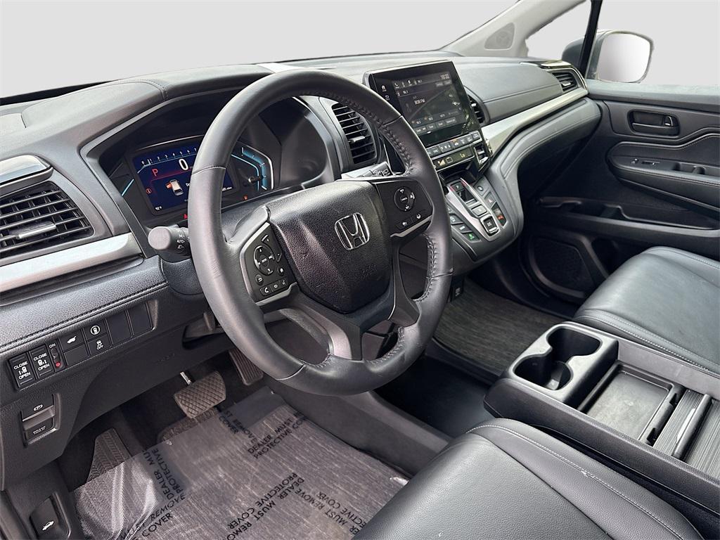 used 2024 Honda Odyssey car, priced at $32,000