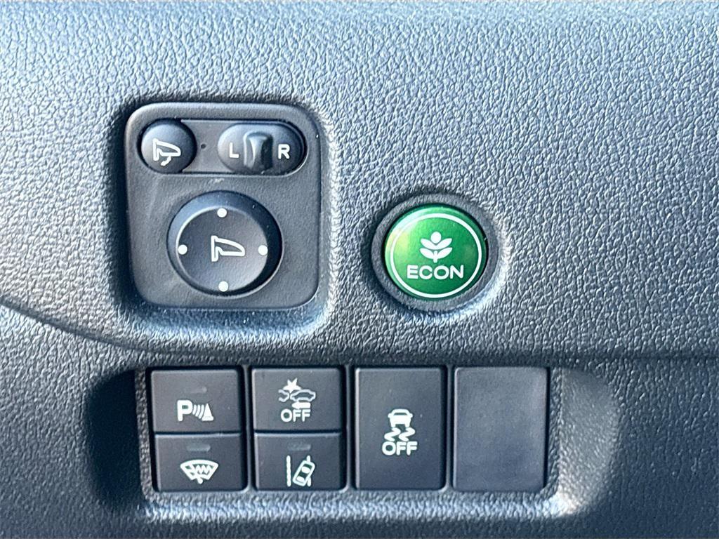 used 2024 Honda Passport car, priced at $33,400