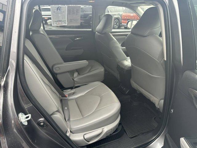 used 2022 Toyota Highlander car, priced at $41,588