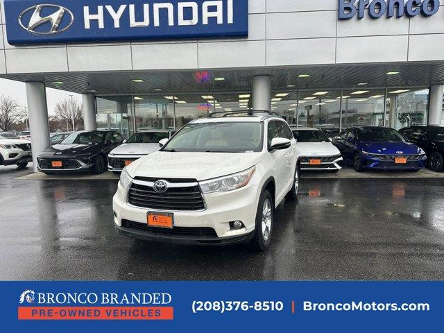 used 2015 Toyota Highlander car, priced at $22,988