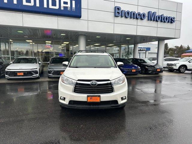 used 2015 Toyota Highlander car, priced at $22,988