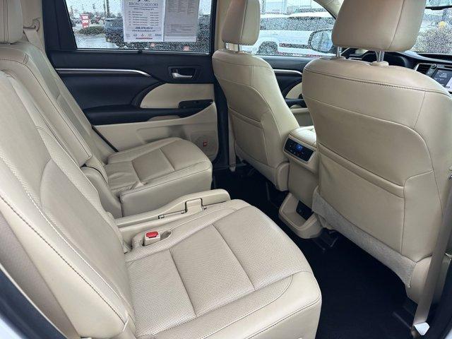 used 2015 Toyota Highlander car, priced at $22,988