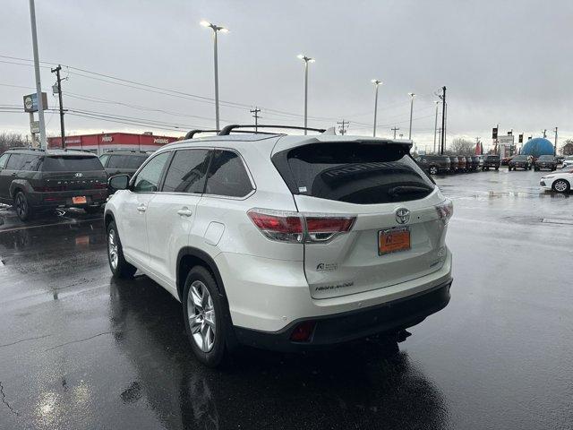 used 2015 Toyota Highlander car, priced at $22,988