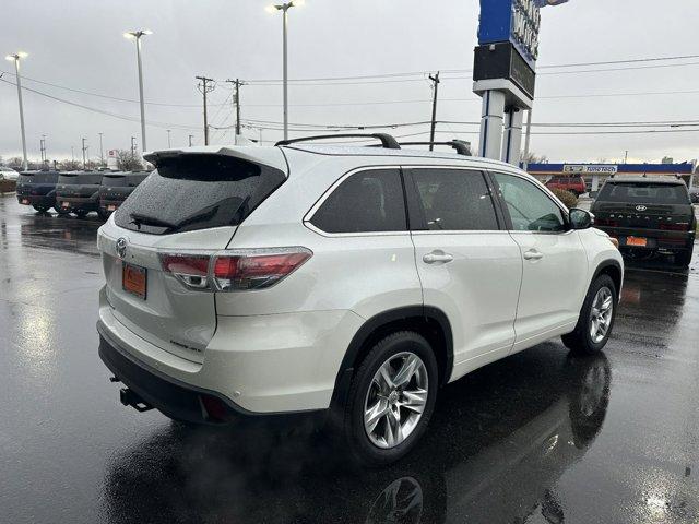 used 2015 Toyota Highlander car, priced at $22,988