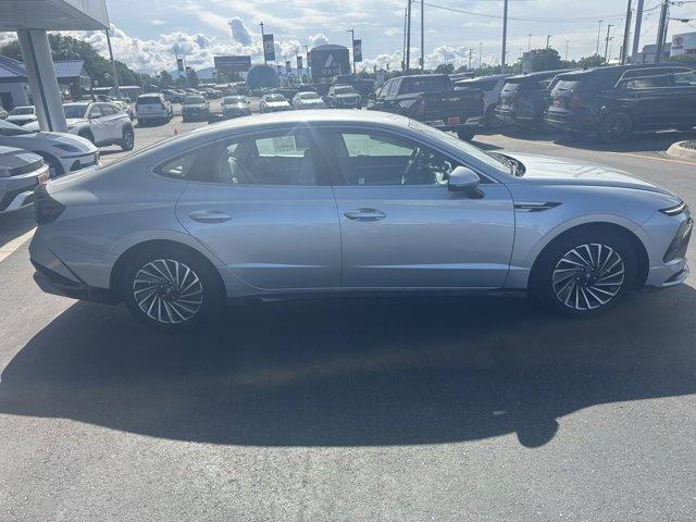 used 2024 Hyundai Sonata Hybrid car, priced at $33,998