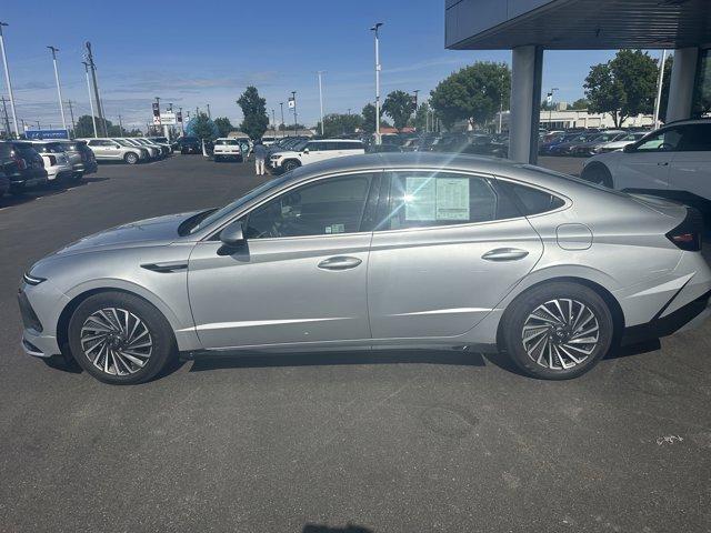 used 2024 Hyundai Sonata Hybrid car, priced at $33,998