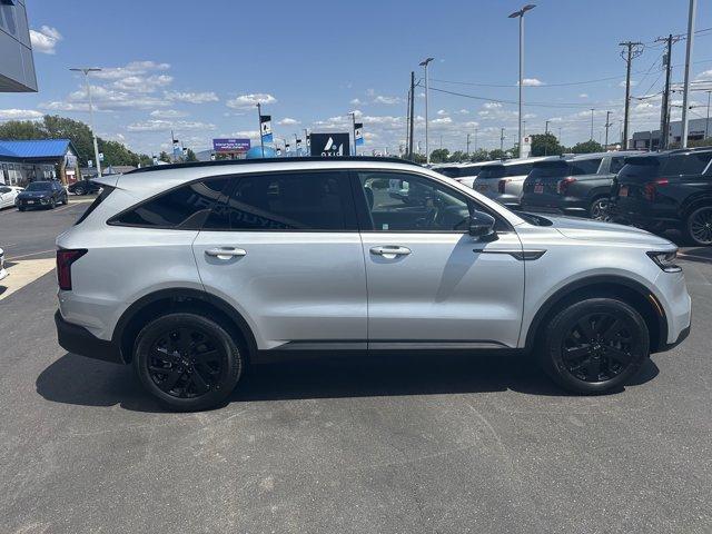 used 2021 Kia Sorento car, priced at $27,498