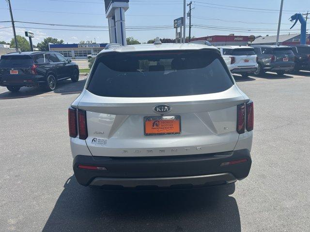 used 2021 Kia Sorento car, priced at $27,498