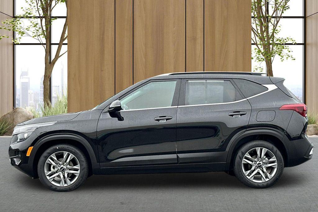 used 2023 Kia Seltos car, priced at $19,995