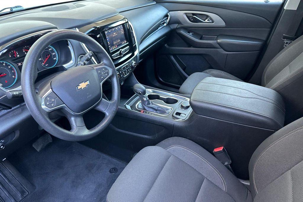 used 2021 Chevrolet Traverse car, priced at $21,567