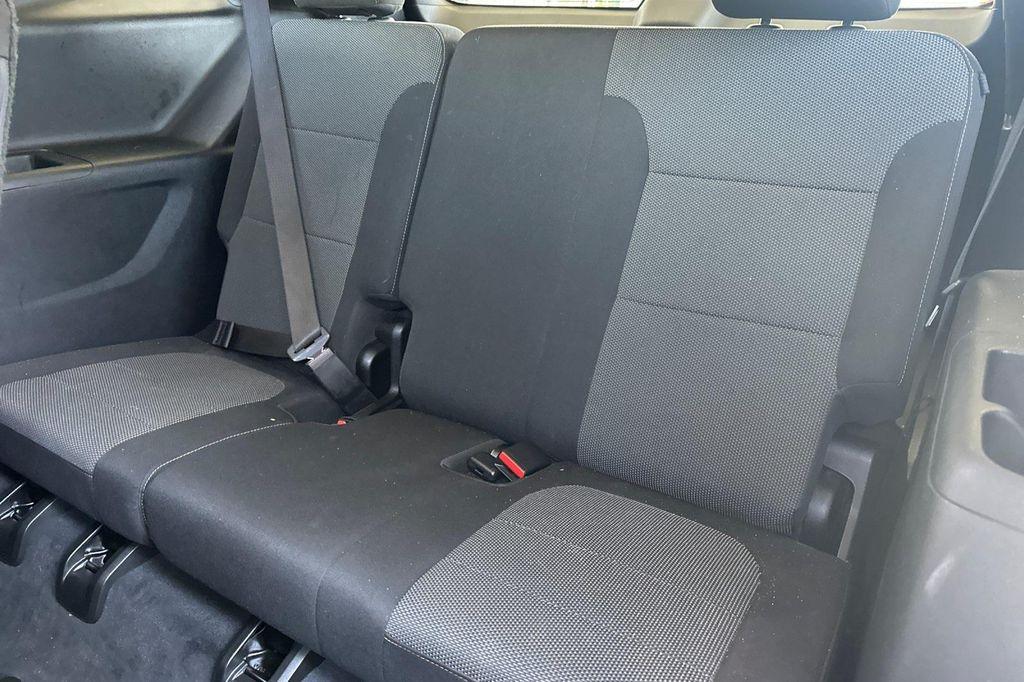 used 2021 Chevrolet Traverse car, priced at $21,567