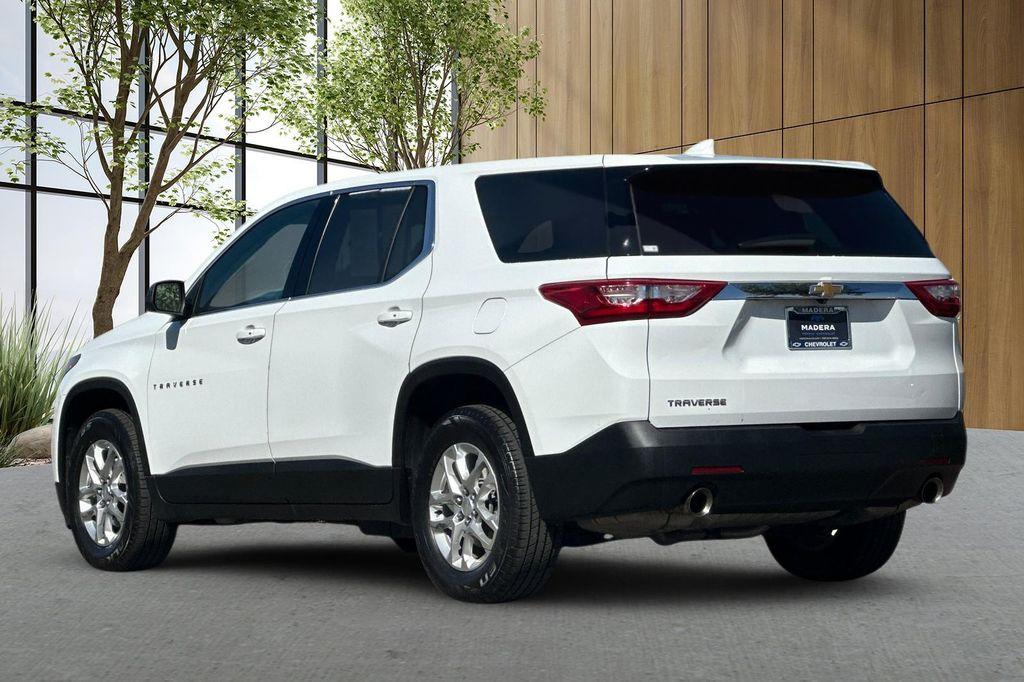 used 2021 Chevrolet Traverse car, priced at $21,567