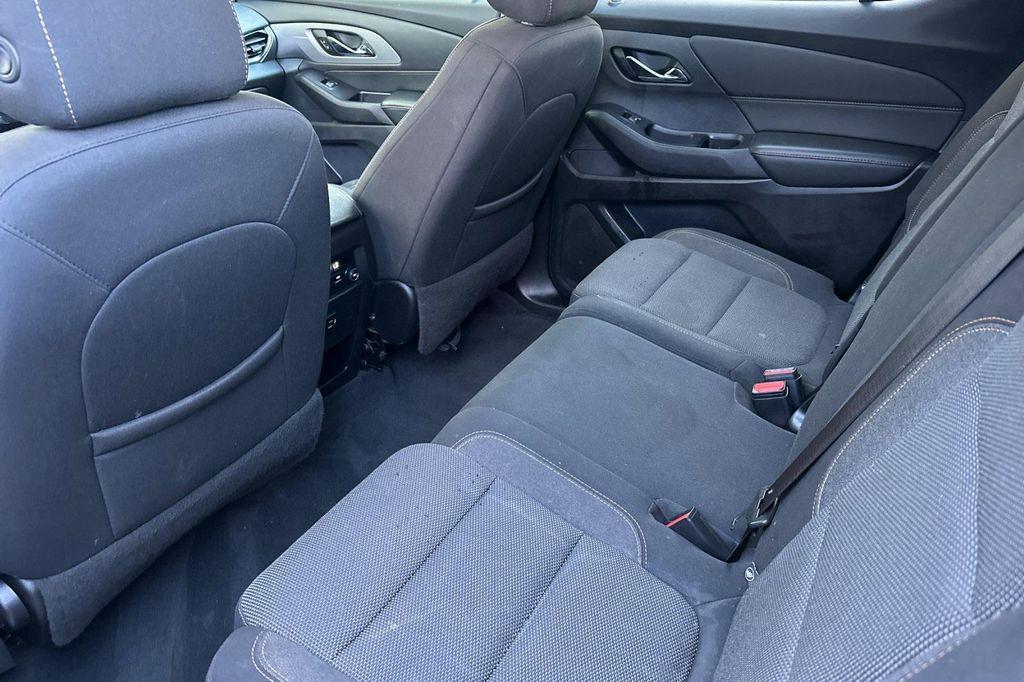 used 2021 Chevrolet Traverse car, priced at $21,567