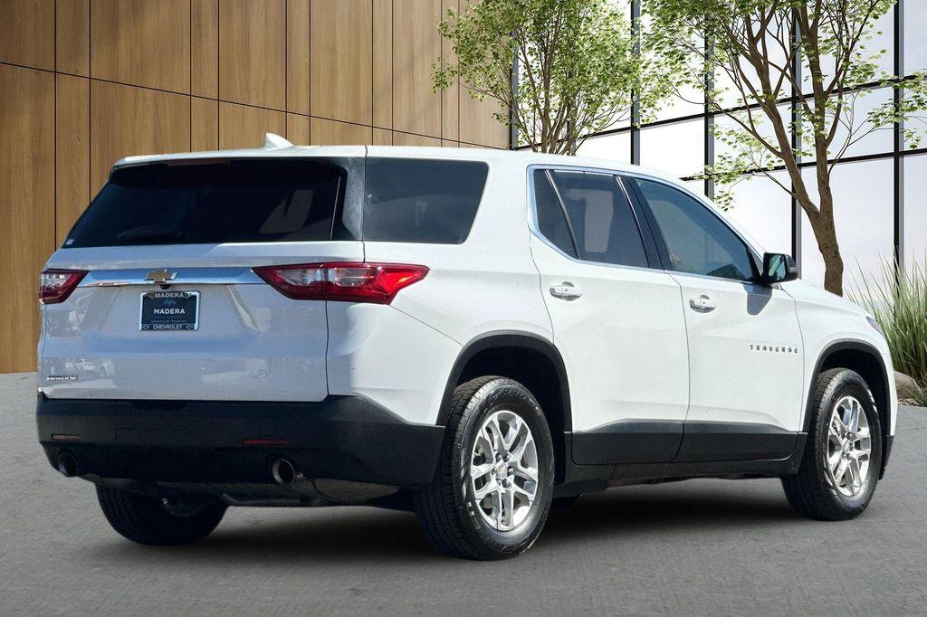 used 2021 Chevrolet Traverse car, priced at $21,567