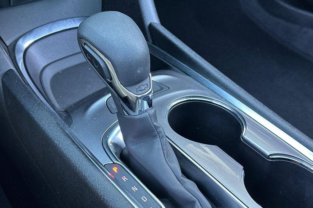 new 2025 Chevrolet Malibu car, priced at $29,545