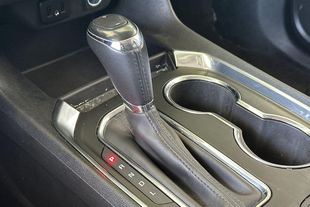 used 2019 Chevrolet Traverse car, priced at $19,636