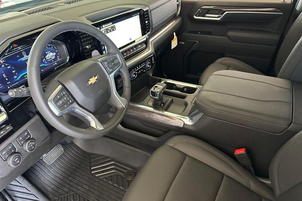 new 2025 Chevrolet Silverado 1500 car, priced at $67,560