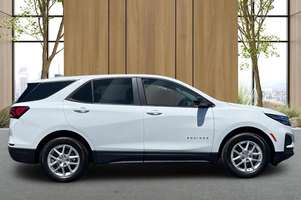 new 2024 Chevrolet Equinox car, priced at $23,249