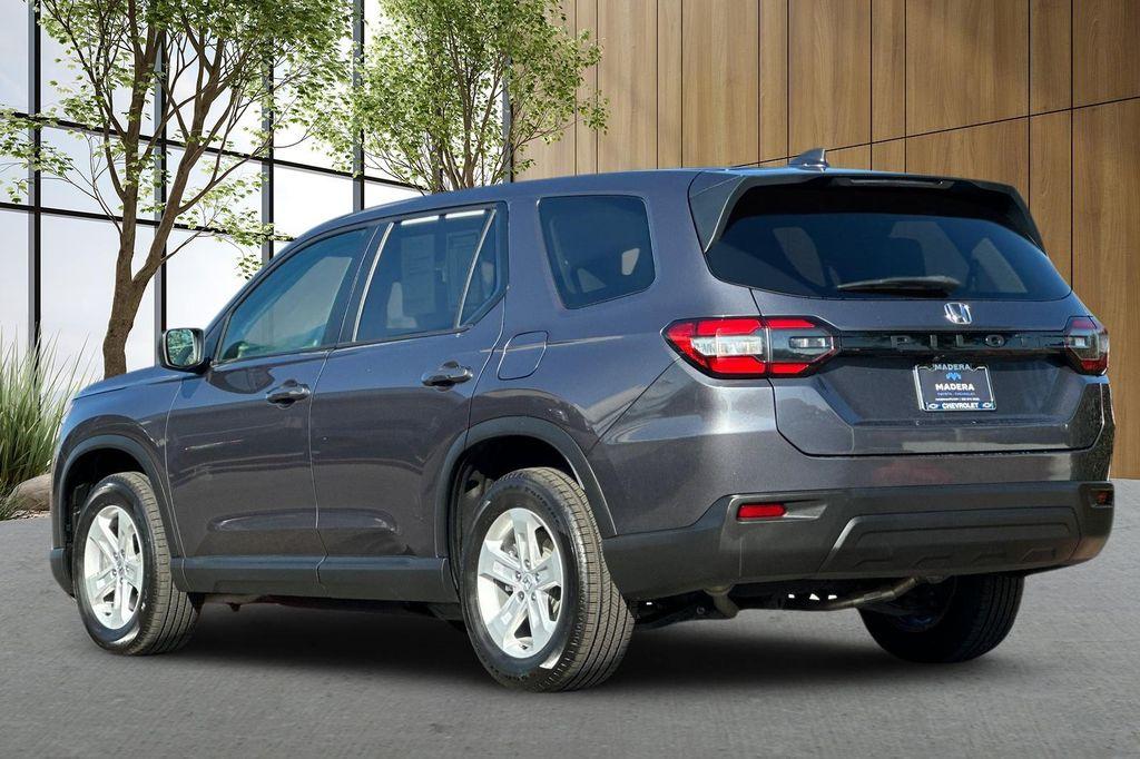 used 2023 Honda Pilot car, priced at $27,795