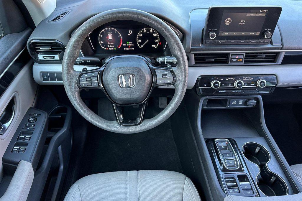 used 2023 Honda Pilot car, priced at $27,795