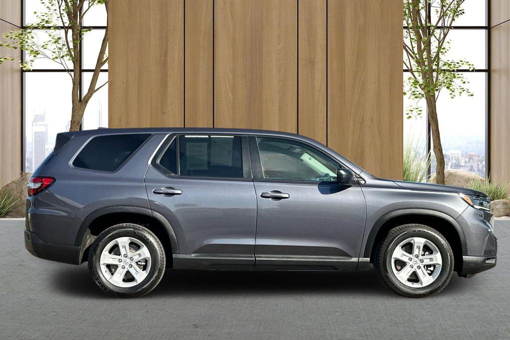 used 2023 Honda Pilot car, priced at $27,795