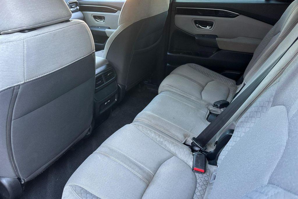 used 2023 Honda Pilot car, priced at $27,795