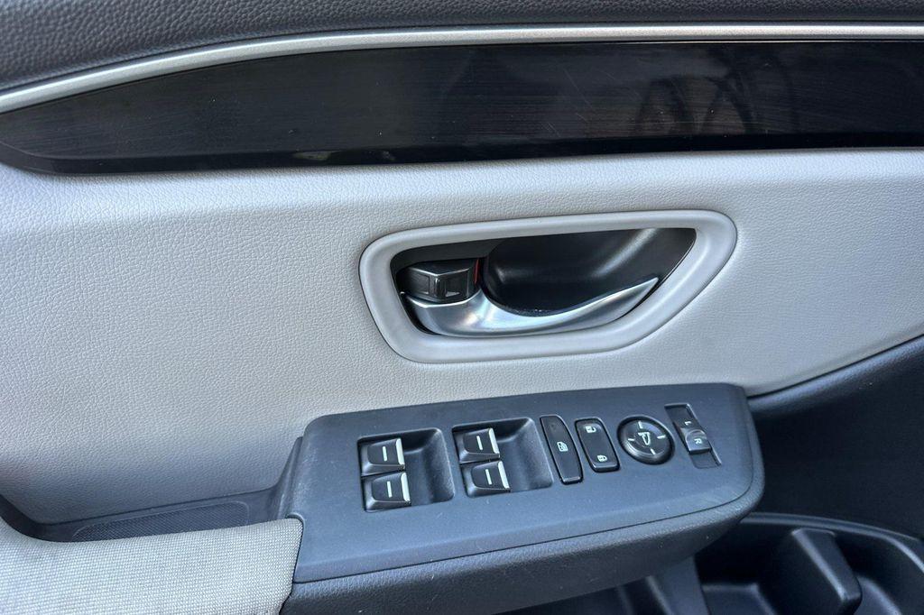 used 2023 Honda Pilot car, priced at $27,795