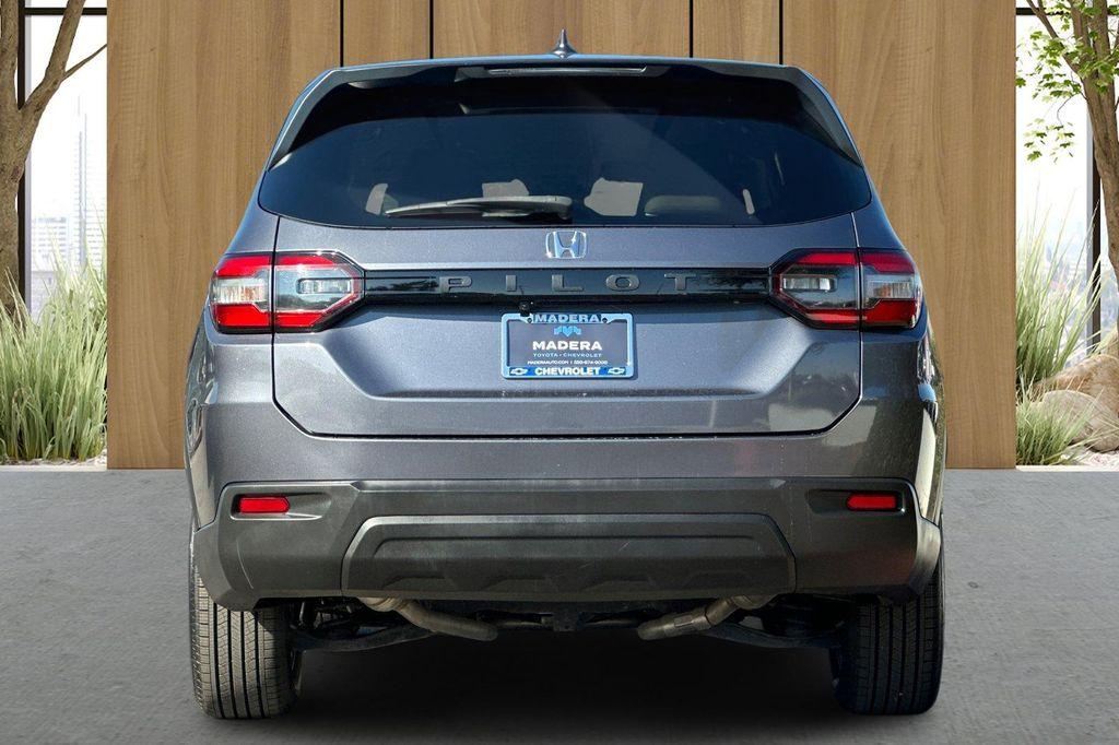 used 2023 Honda Pilot car, priced at $27,795