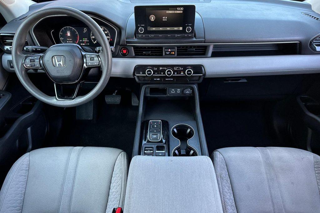 used 2023 Honda Pilot car, priced at $27,795