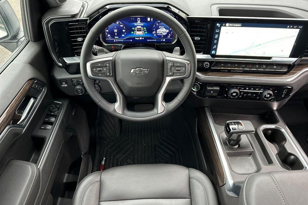 new 2025 Chevrolet Silverado 1500 car