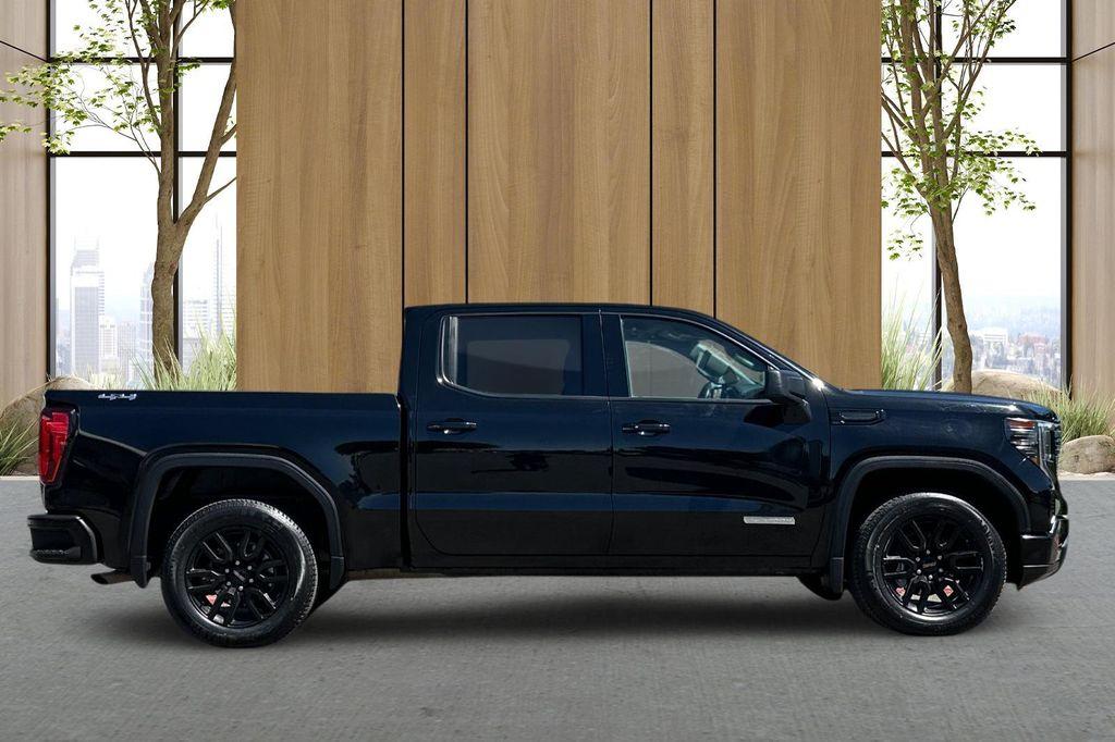 used 2022 GMC Sierra 1500 car, priced at $33,995