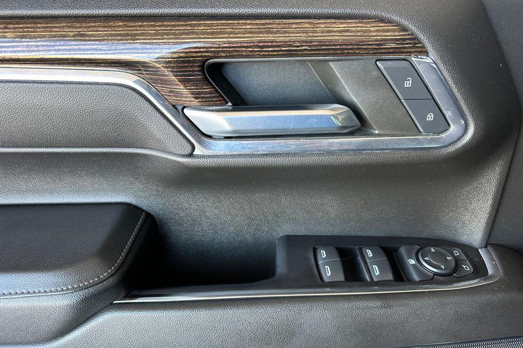 used 2022 GMC Sierra 1500 car, priced at $33,995