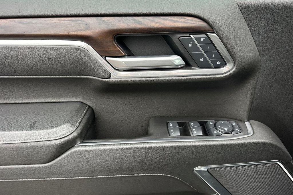 used 2025 GMC Sierra 1500 car, priced at $42,995