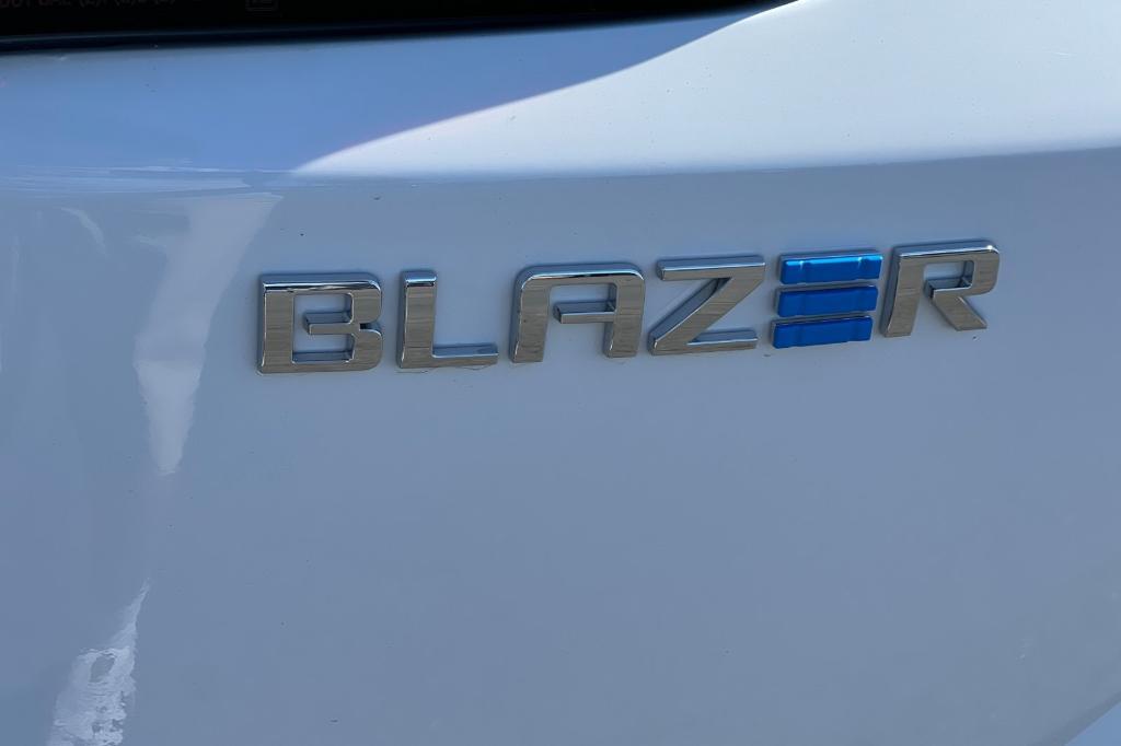 new 2024 Chevrolet Blazer car, priced at $43,399