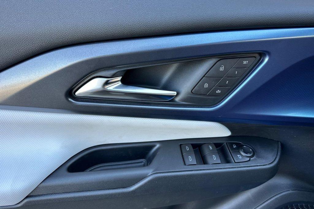new 2026 Chevrolet Equinox EV car, priced at $44,290