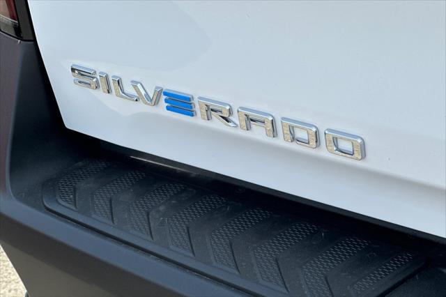 new 2025 Chevrolet Silverado EV car, priced at $75,195