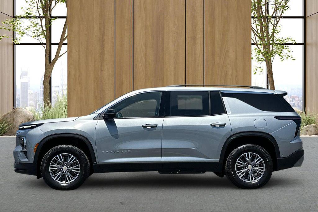 new 2025 Chevrolet Traverse car, priced at $44,630