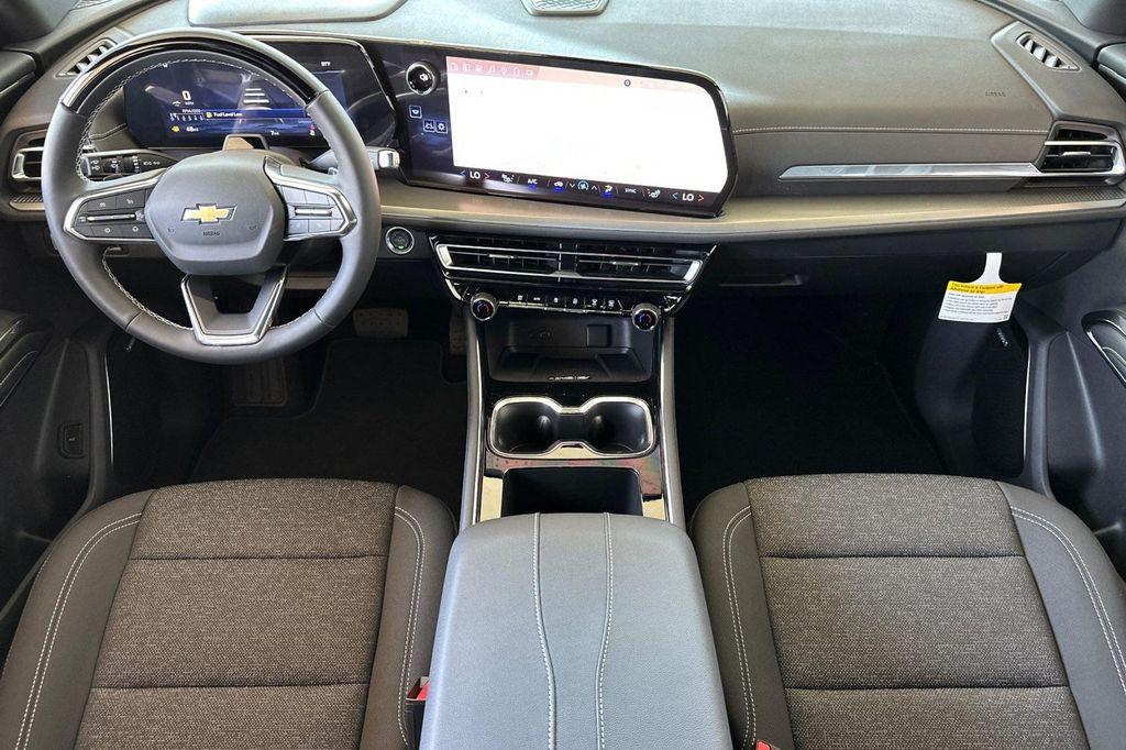 new 2025 Chevrolet Traverse car, priced at $44,630