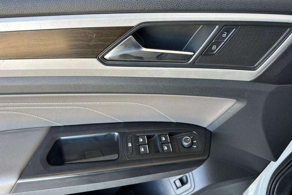 used 2021 Volkswagen Atlas car, priced at $20,395