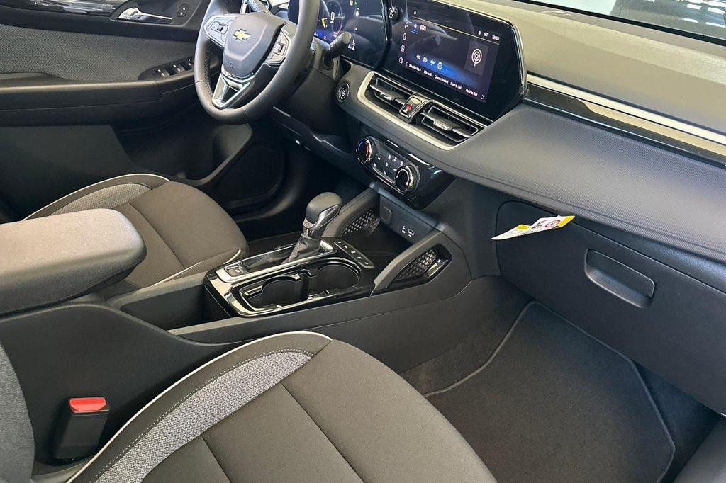 new 2026 Chevrolet TrailBlazer car, priced at $28,660