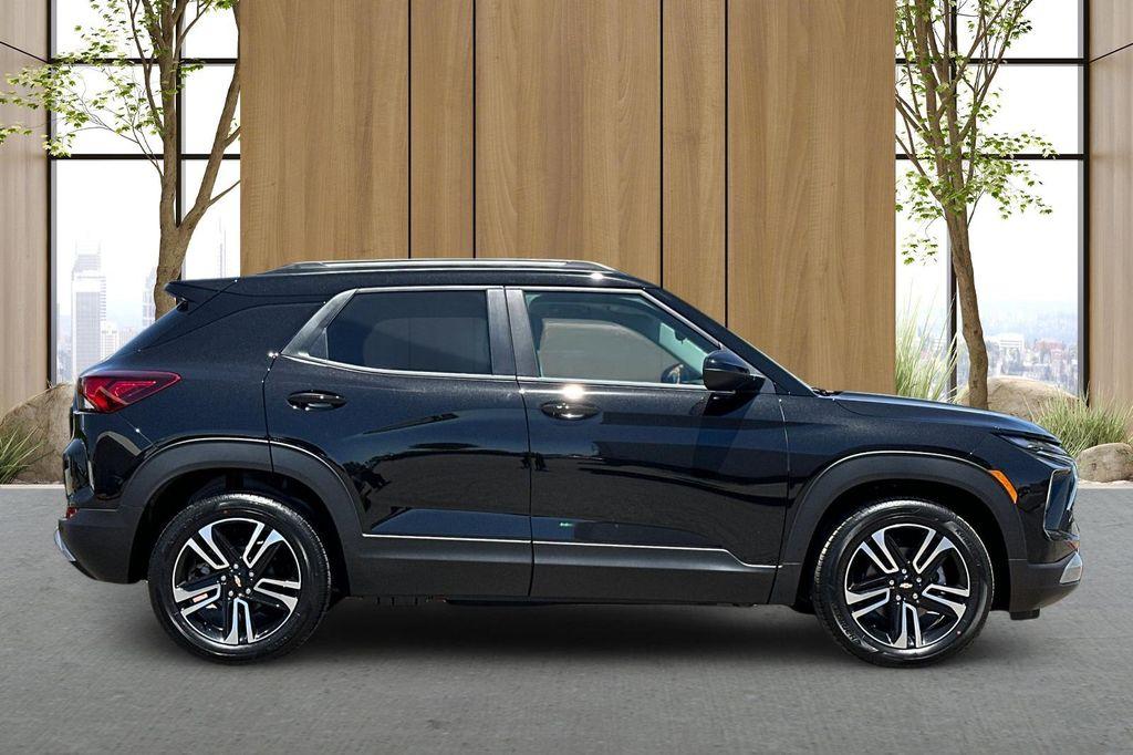 new 2026 Chevrolet TrailBlazer car, priced at $28,660